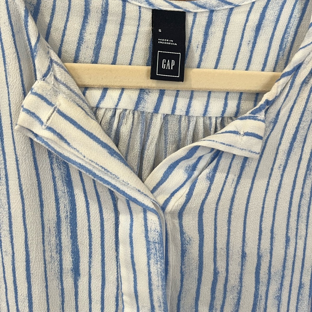 White with blue stripes. Gap. Size small